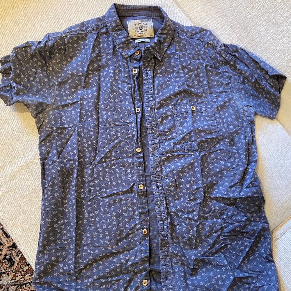Zara Short Sleeved Button-Down Size M